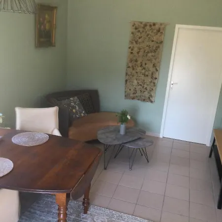 Apartment Domaine La Borniotte Saint-Alvere